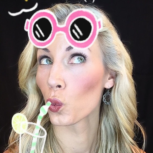 Meet your Posher, Jaime - Picture 5 of 8